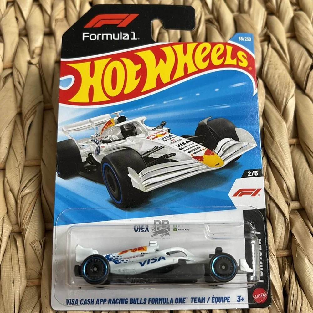 Hot Wheels Visa Cash App Racing Bulls Formula One Team White F1 White Race Car 🆕